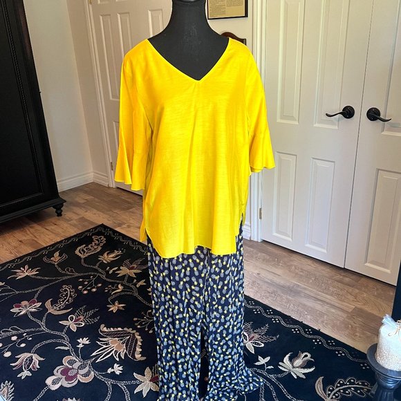 Laurel Yellow Bell Sleeve Shirt & Pineapple Pants - Picture 1 of 3
